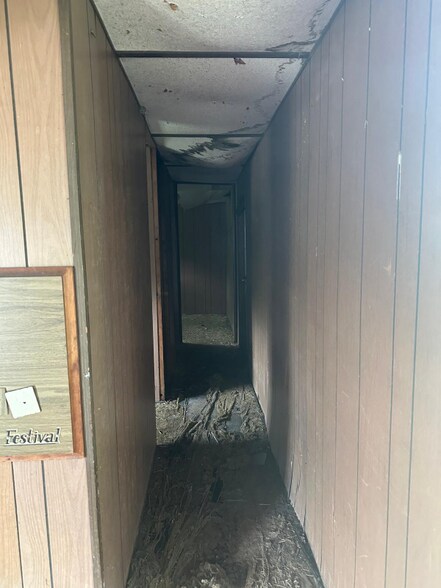 Building Photo - 212 Stacey Tucker Cir