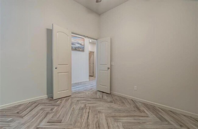 Building Photo - 2509 Crystal Creek Dr