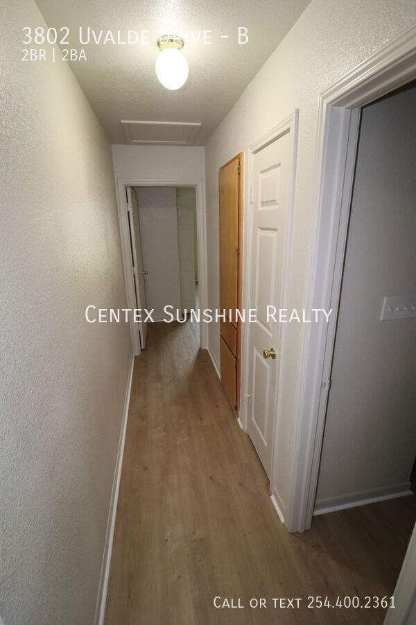 Building Photo - 3802 Uvalde Dr