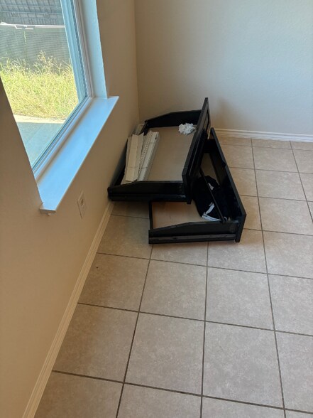 Building Photo - 10347 Dunlap