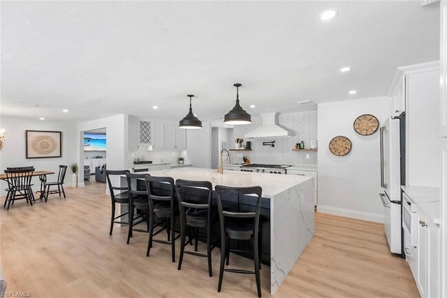 Building Photo - 4222 Crayton Rd