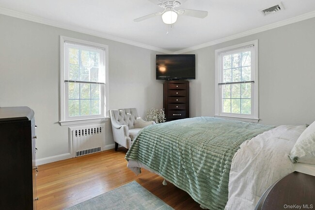 Building Photo - 71 Cox Ave