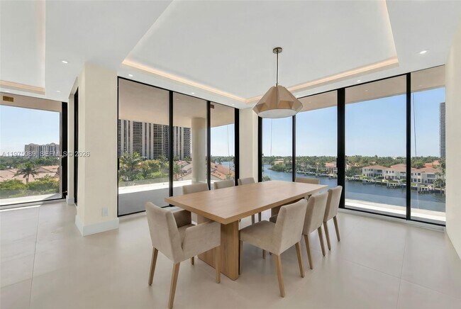 Building Photo - 19355 Turnberry Way