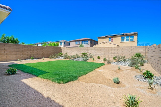 Building Photo - 35393 Sereno Ln