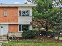 Building Photo - 482 E Vallette St