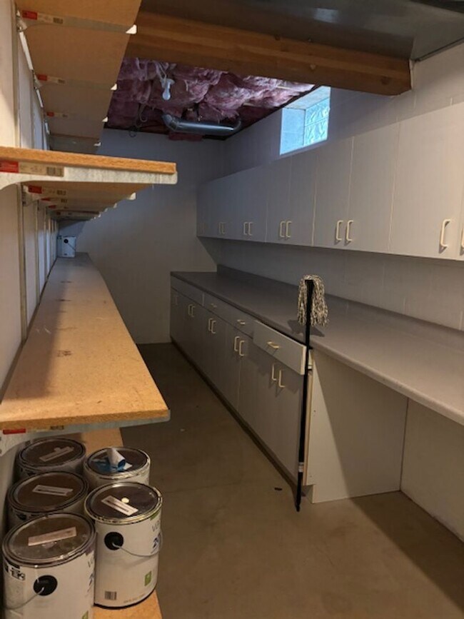 Building Photo - STUNNING LAKE VIEWS, BRIGHTON 3 BEDROOM HOME