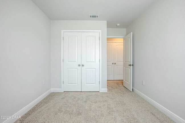 Building Photo - 7472 Shadow Lake Dr