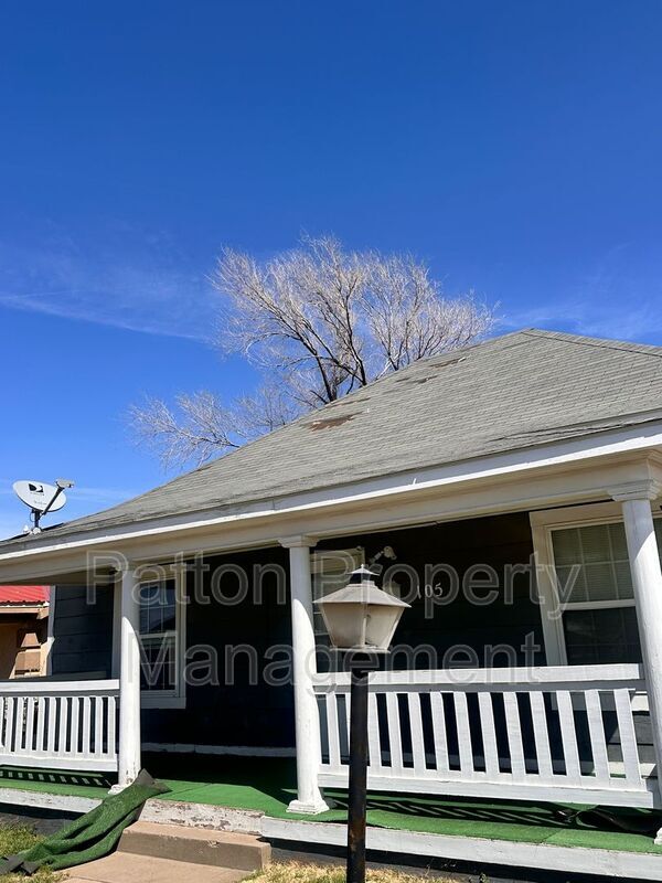 Building Photo - 105 S Fairmont St