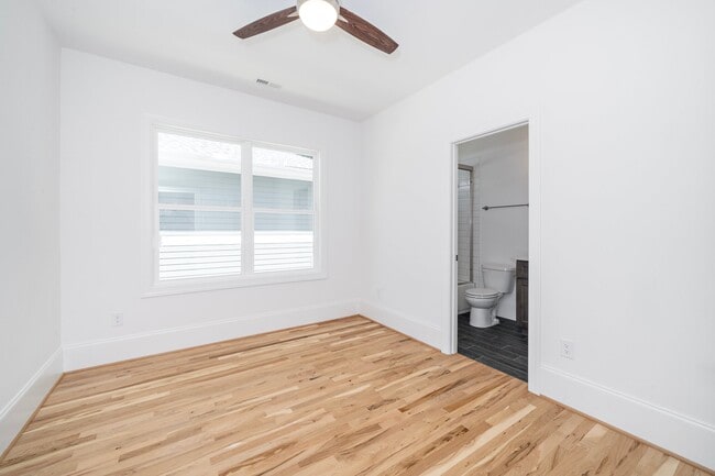 Building Photo - 3805 Burt Dr