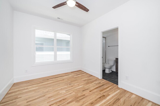 Building Photo - 3807 Burt Dr