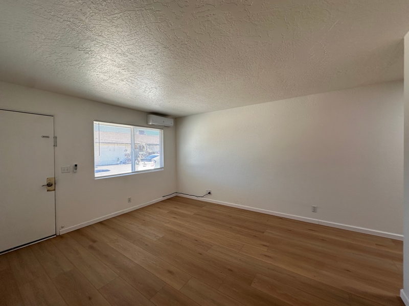 Building Photo - 16260 Orange St