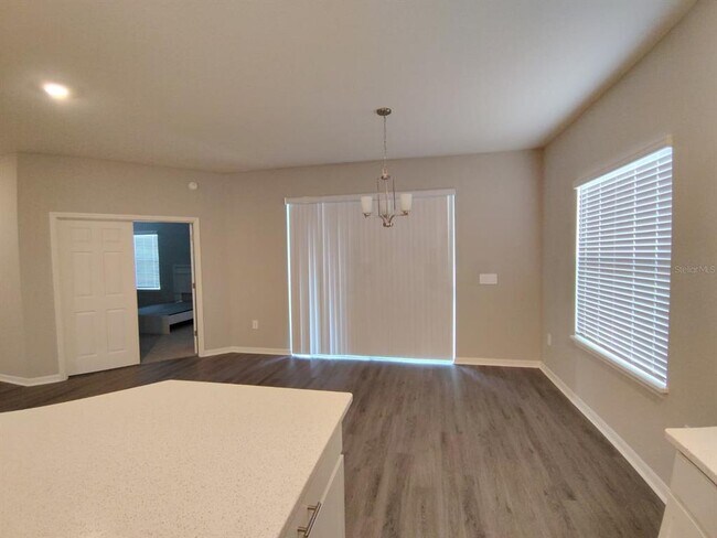Building Photo - 1497 Fleur Dr