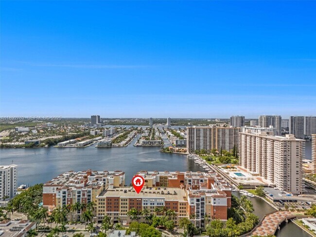 Building Photo - 17150 N Bay Rd