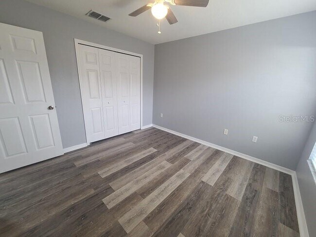 Building Photo - 6425 Grapewood Rd