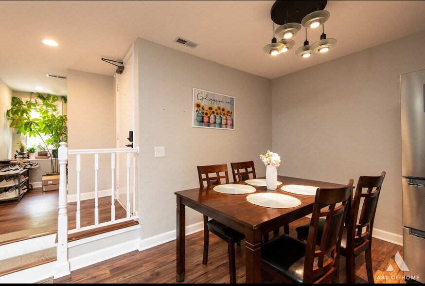 Building Photo - 257 Coventry Cir