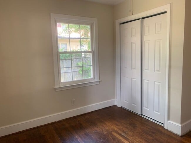 Building Photo - 2-Bedroom, 1-Bath House