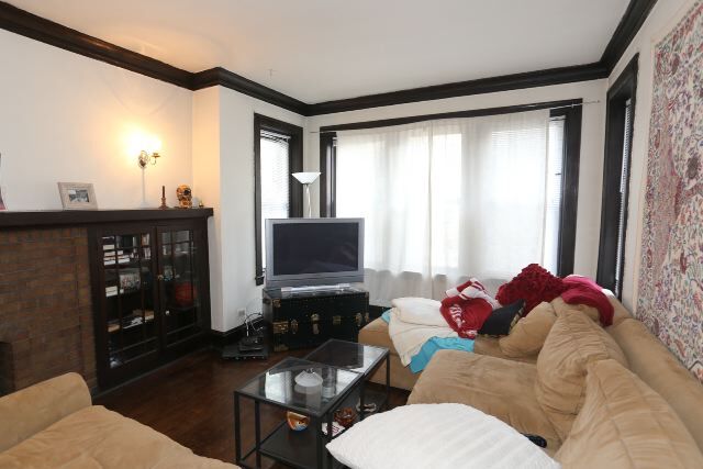 Building Photo - 851 W Fletcher St