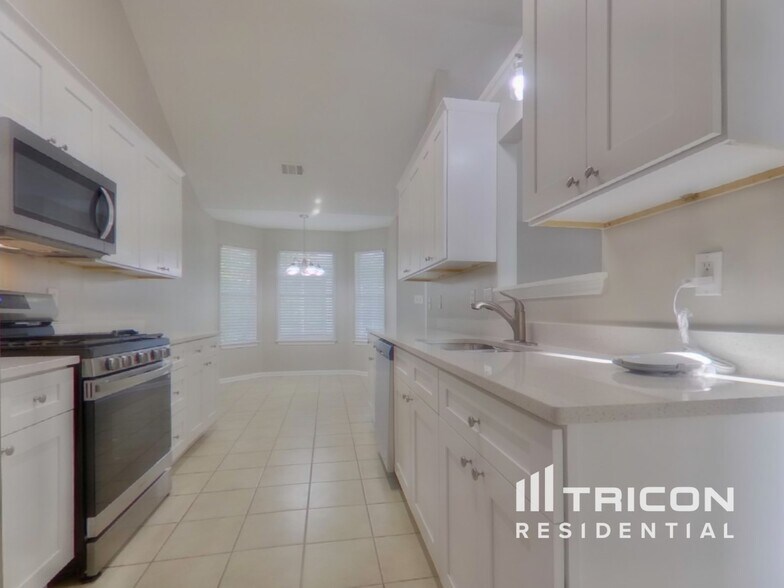 Building Photo - 1260 Wilkes Crest Dr NE