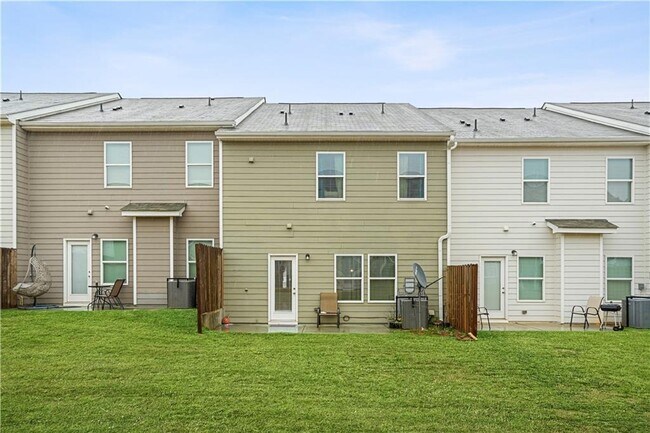 Building Photo - 11649 Mendenhall Ct