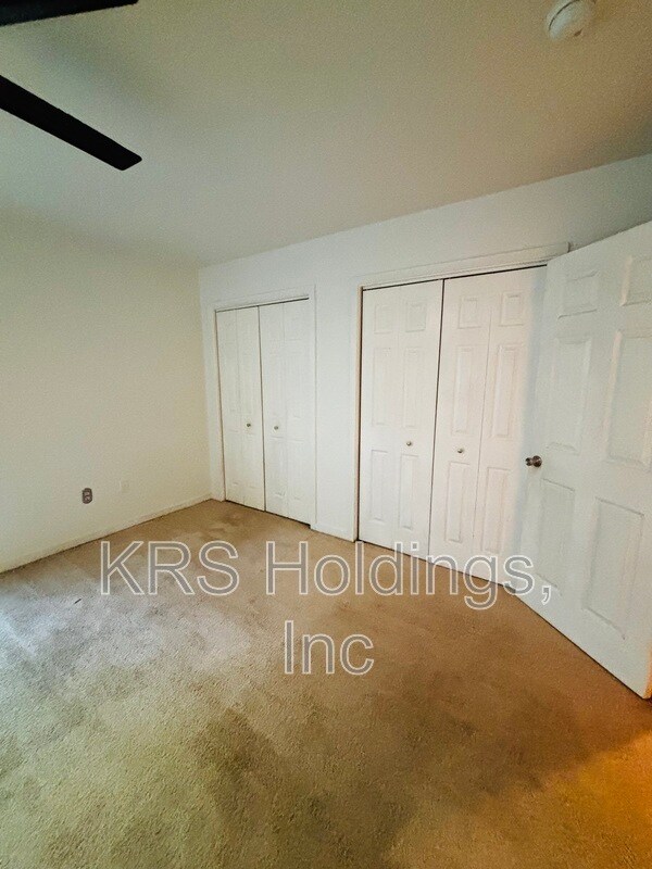 Building Photo - 9629 Groundhog Dr