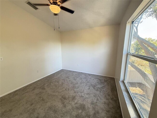 Building Photo - 12653 Longcrest Dr