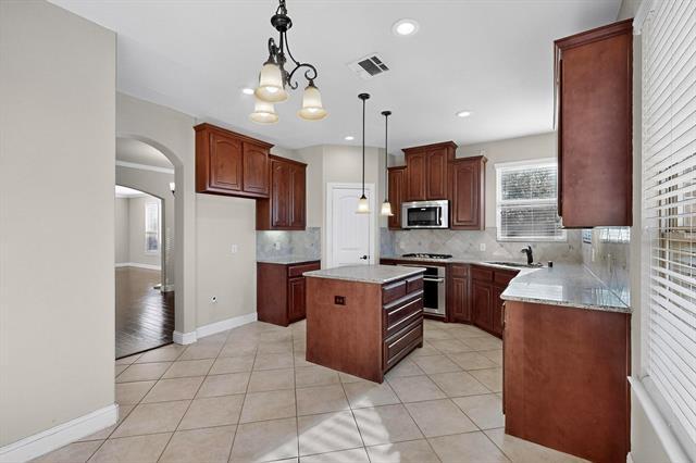 Building Photo - 10121 Emily Pass