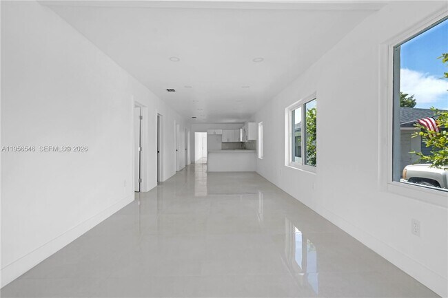 Building Photo - 667 NW 14th St