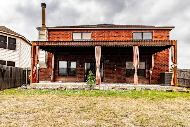 Building Photo - 6203 Lakeview Dr.