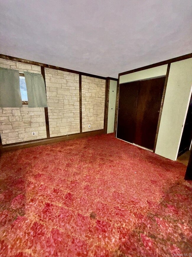 Building Photo - 107 Ball Park Ln