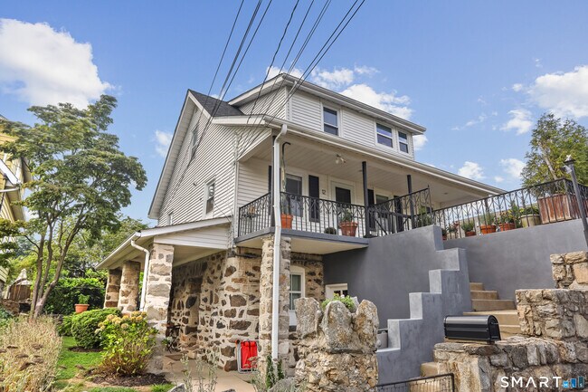 Building Photo - 12 Arther St