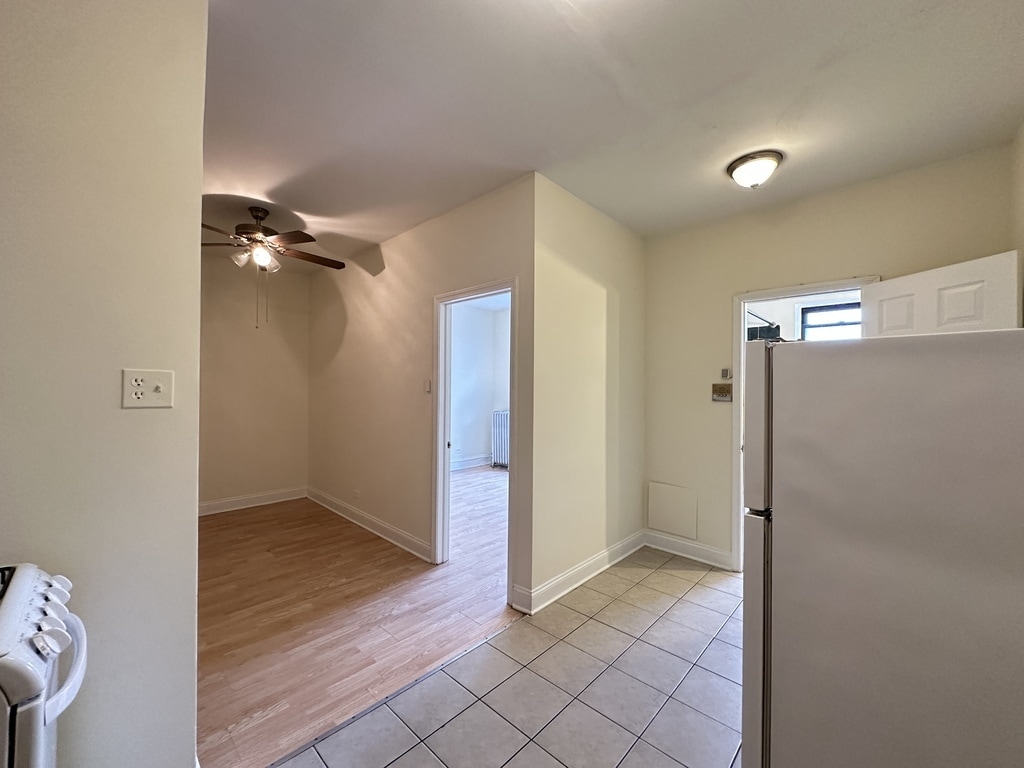 Building Photo - 4856 N Damen Ave