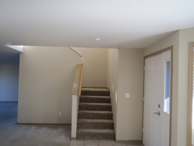Building Photo - 7807 Vendovi Dr