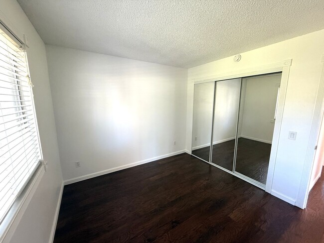 Building Photo - TWO BEDROOM /ONE BATH CONDO, ONE LEVEL GRO...