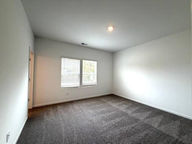 Building Photo - 2310 Donnelly Hls Ln