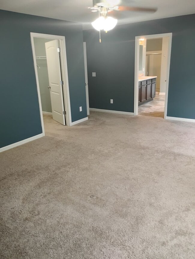 Building Photo - Luxury Feel. Modern Design. 4BR/2.5BA Home