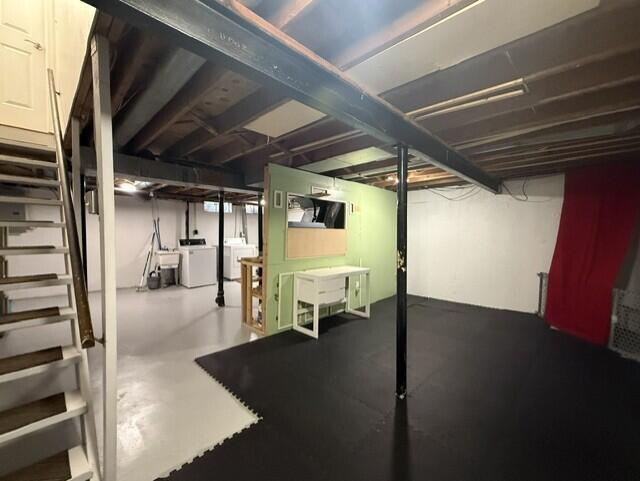 Building Photo - 3485 Burbank Dr