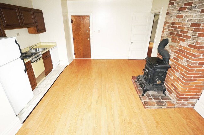 Kitchen/Living Room - Baum Grove