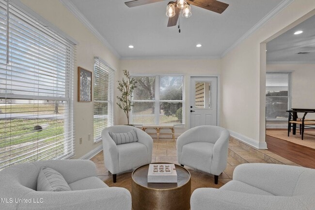 Building Photo - Beautifully Remodeled Home in Historic Gulf Hills, Golf Course Community!
