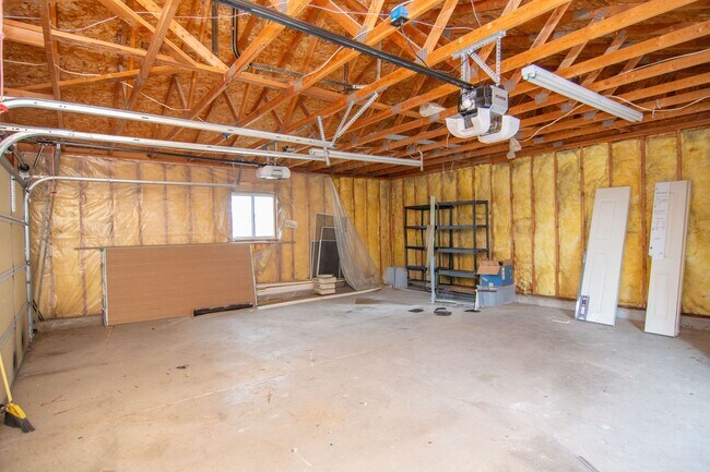 Building Photo - Fully Renovated Home + Shop + RV Parking in Tremonton!