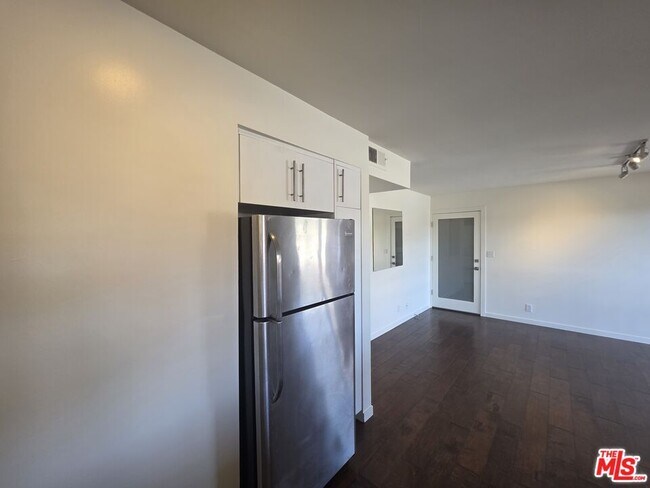 Building Photo - 2241 Branden St