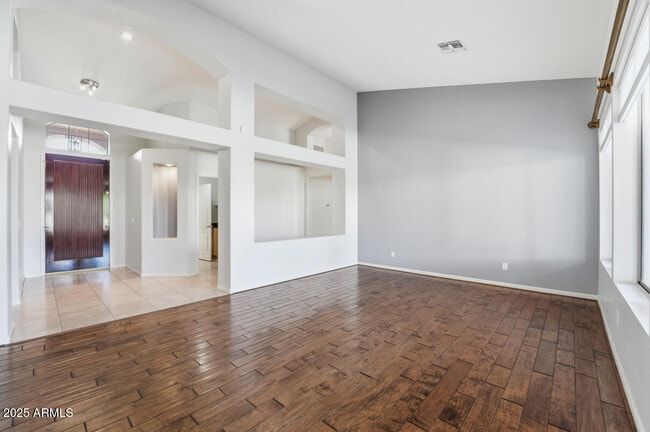 Building Photo - 7180 W Trails Dr