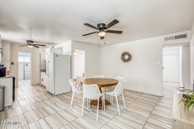 Building Photo - 524 Balboa Rd