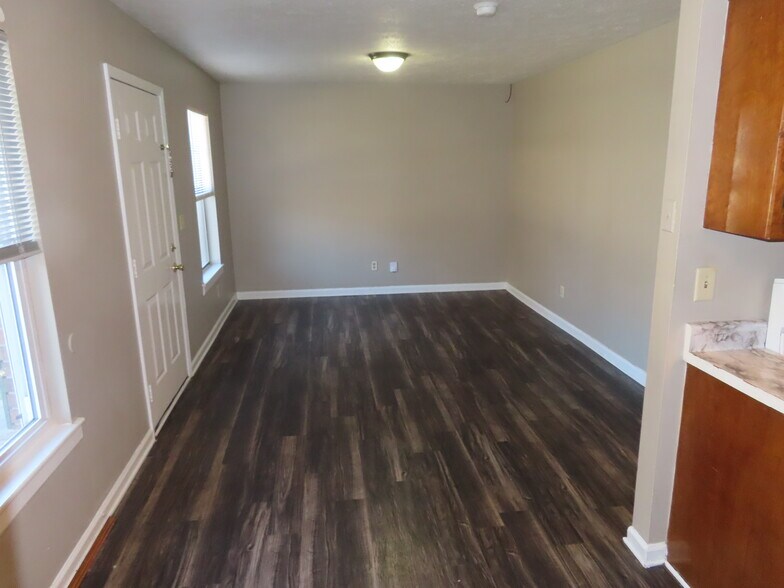 Building Photo - 146 Indiana Ave