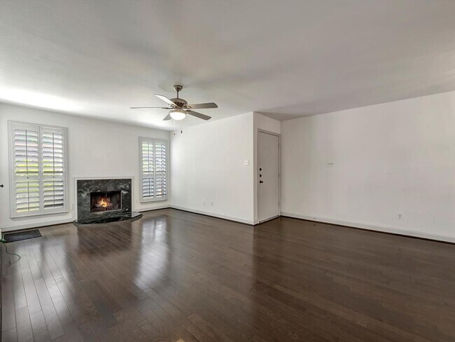 Building Photo - 1601 S Shepherd Dr
