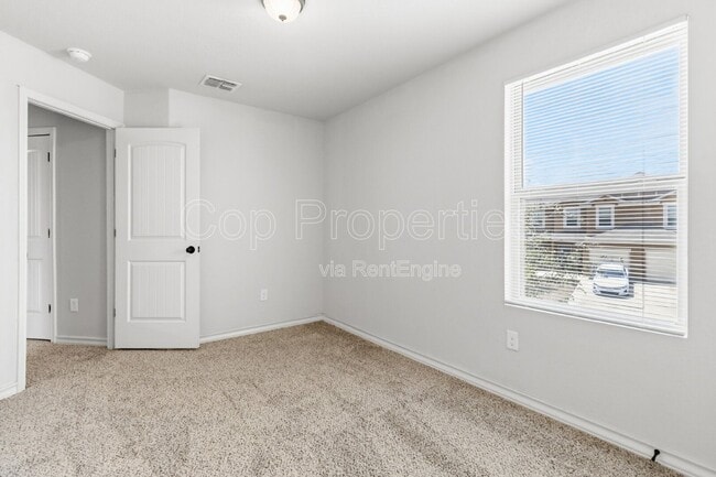 Building Photo - 7105 Micayla Cv