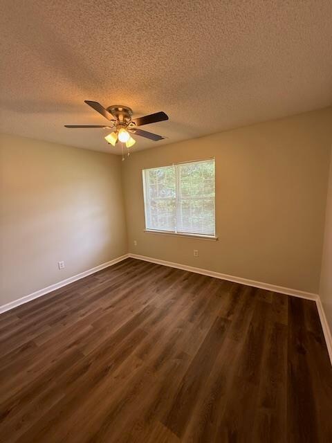 Building Photo - 1020 Westbrook Ct