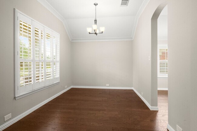 Building Photo - 14707 Oaks Crossing Ln