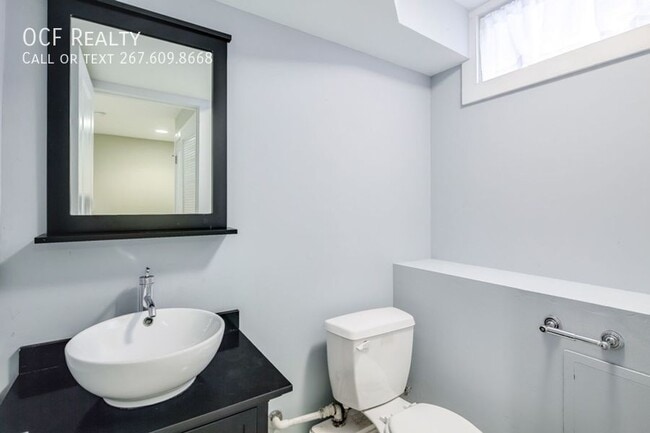 Building Photo - 2603 Webster St