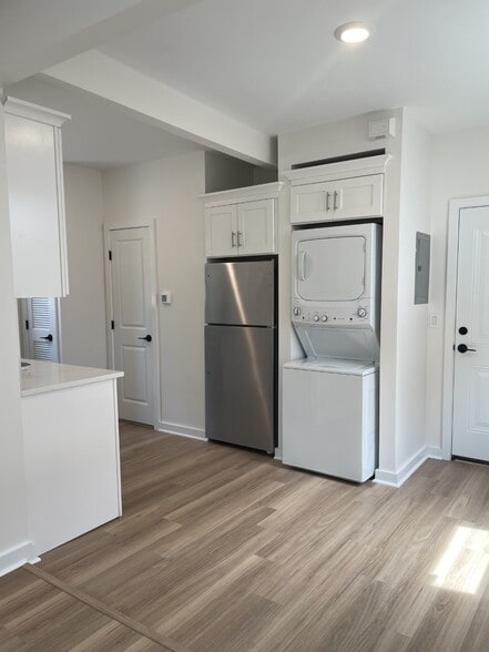 Washer Dryer Included - 164 Glenwood Ave