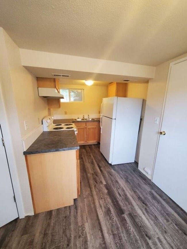 Building Photo - 3823 Duplex
